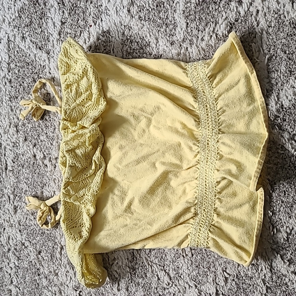 20 for $10 - baby GAP Girls 2T Yellow Tank Top